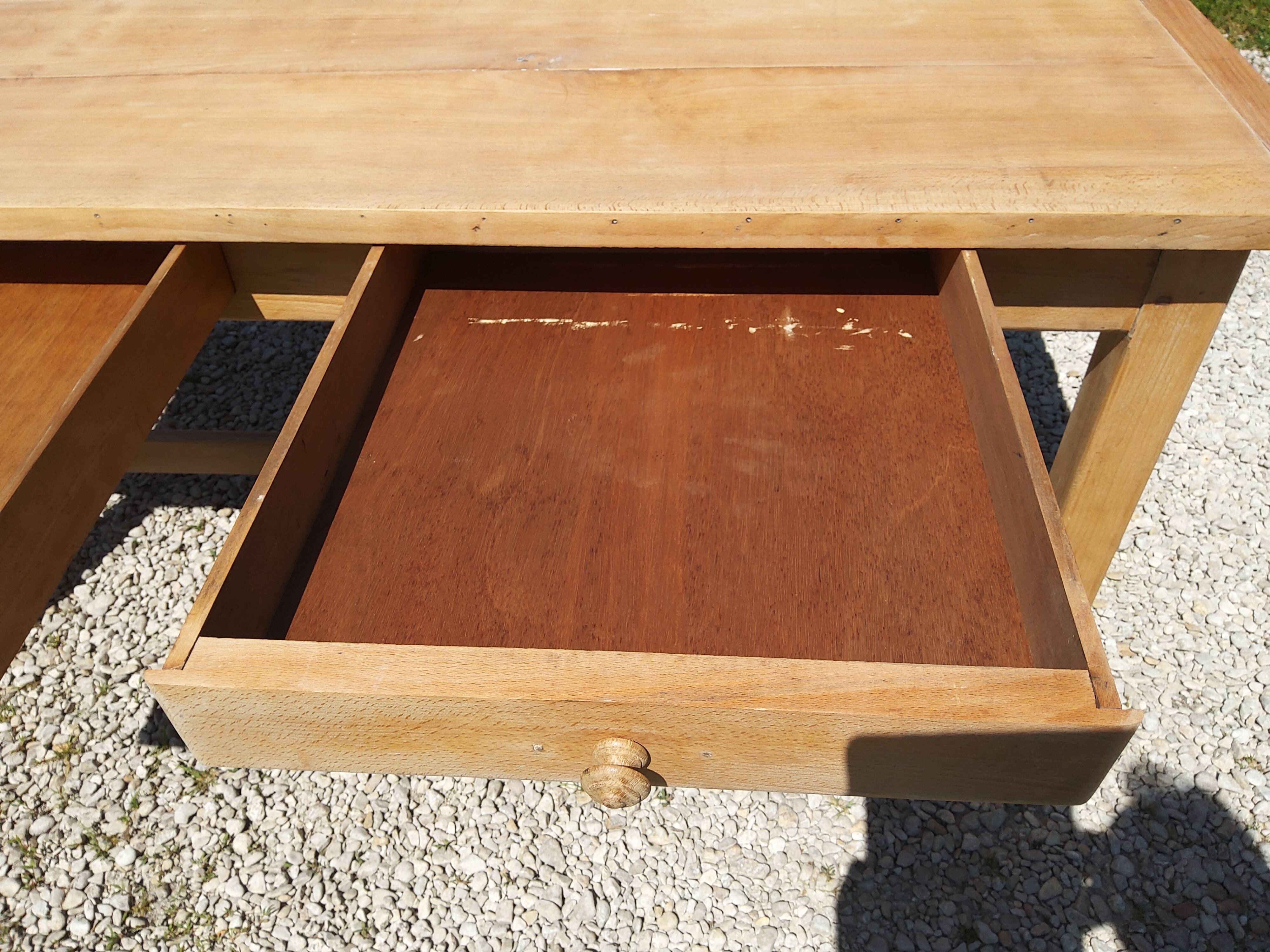 Farmhouse table