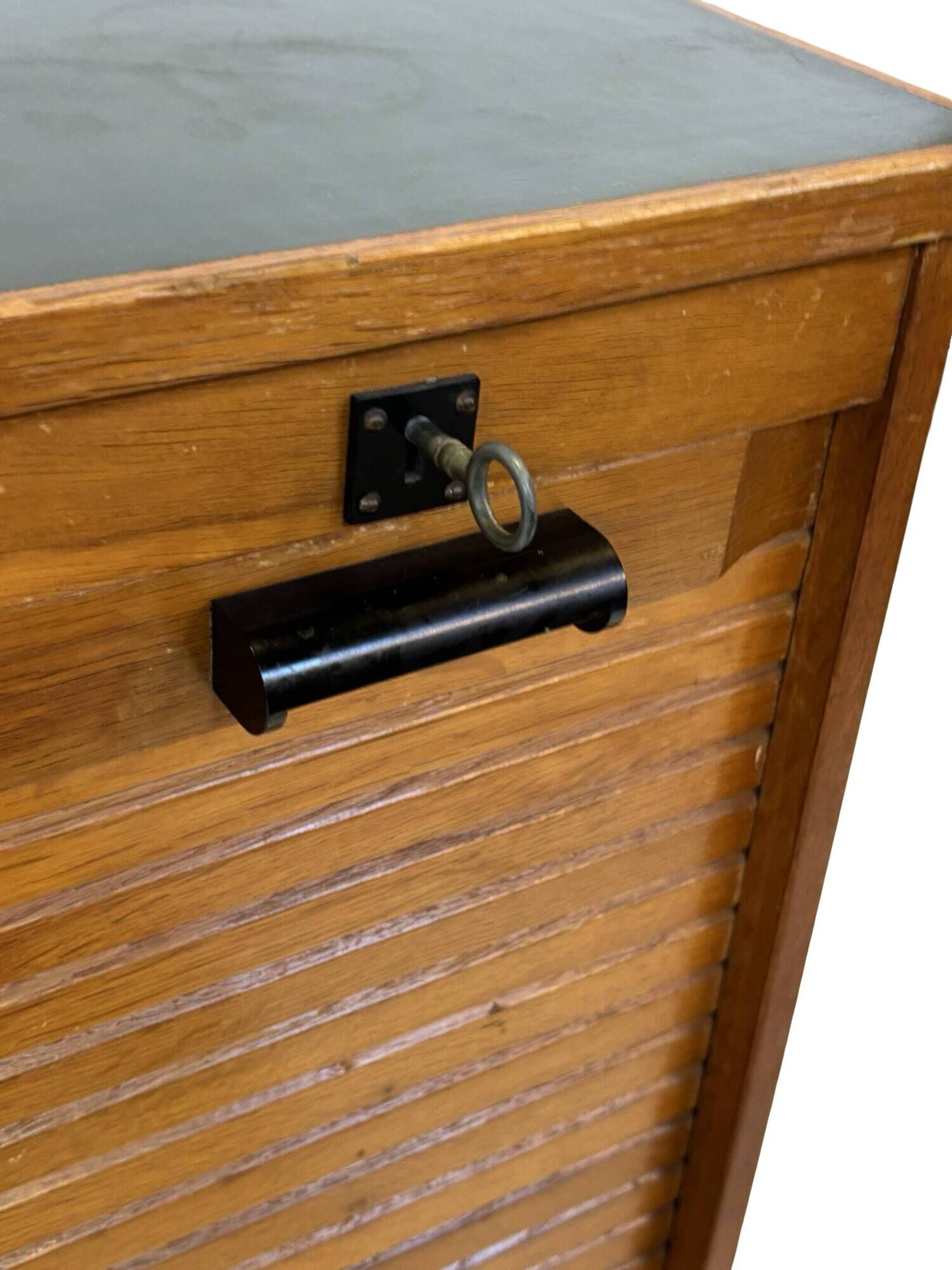 Art Deco desk, minimalist design in oak, unique 40s design, Netherlands.