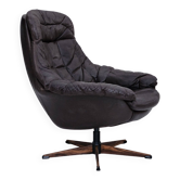Années 1970, fauteuil vintage danois en cuir par HWKlein, bon état d'origine.