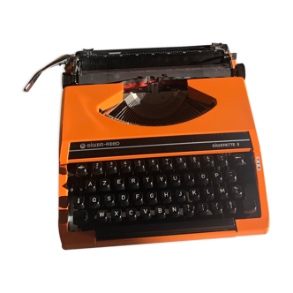 Silver Reed Typewriter - Silverette II
