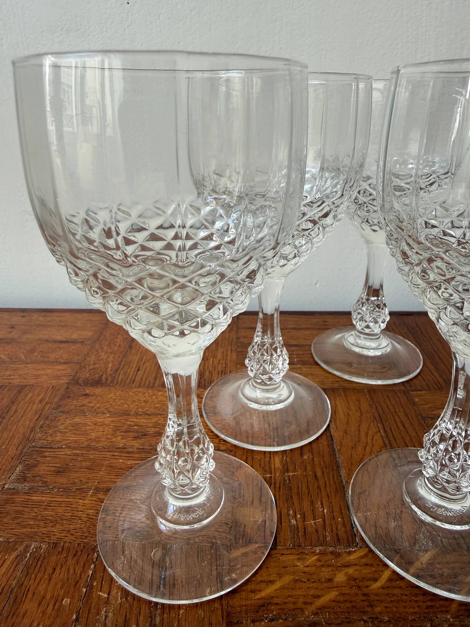 Set of 6 Luminarc wine glasses - Made in France