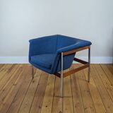 Artifort model 040 lounge chair by Geoffrey Harcourt