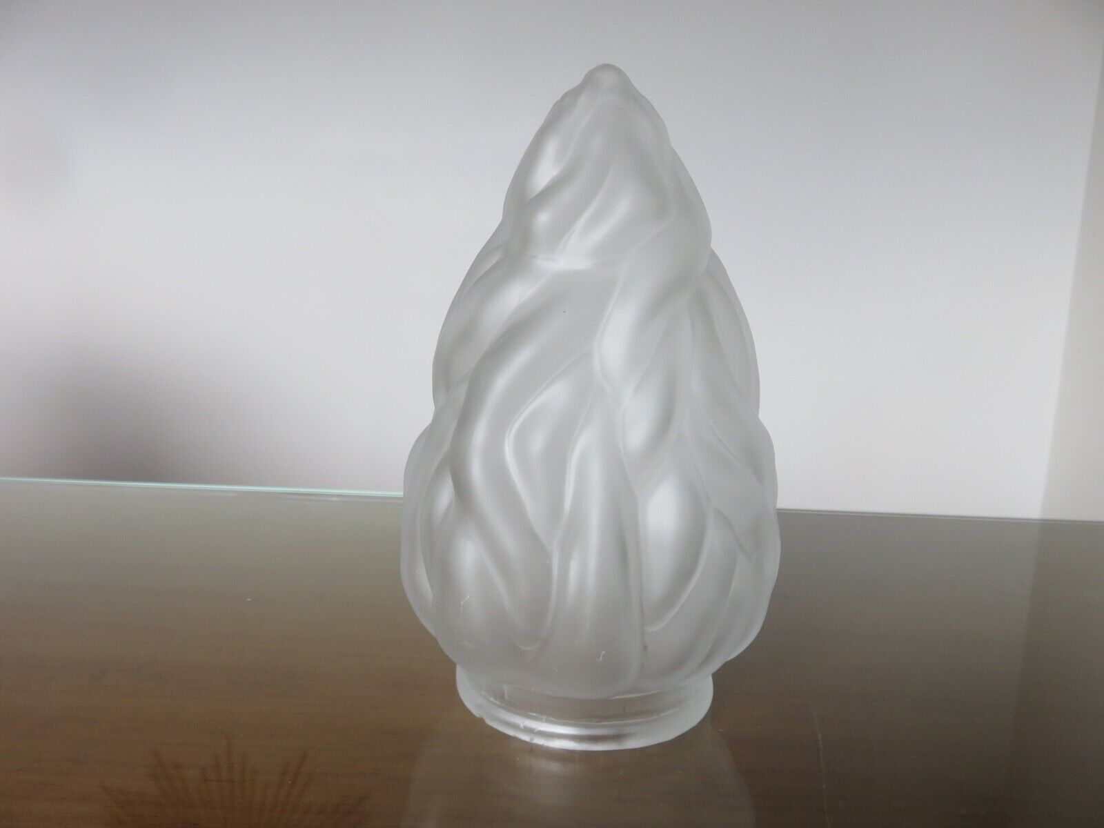 Tulip in frosted satin glass