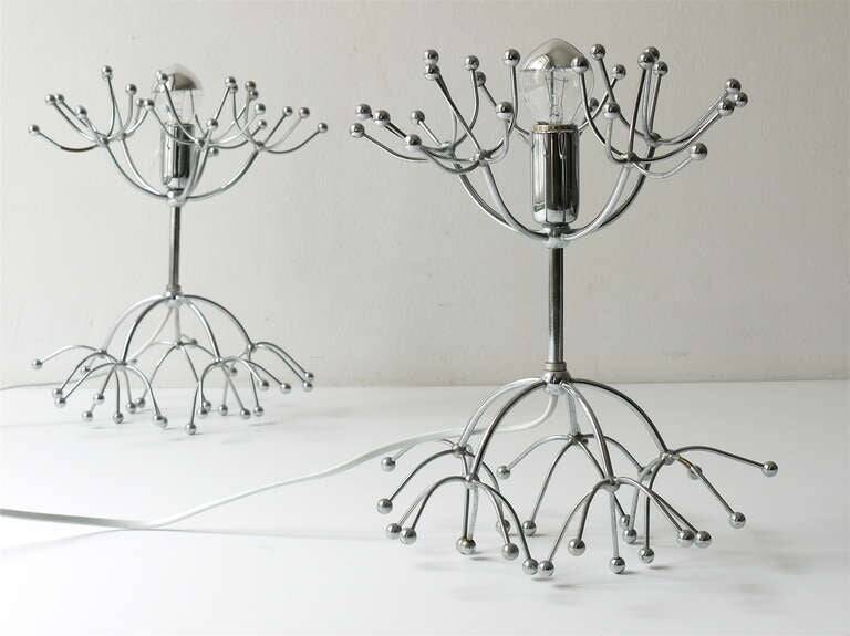 Deux lampes d'appoint ou de table Sputnik en chrome de Gaetano Sciolari, Italie milieu du siècle, années 1960
