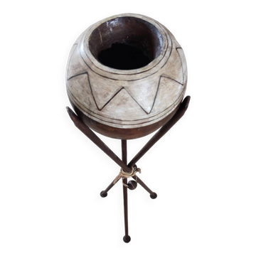 Vintage iron tripod plant holder candle holder