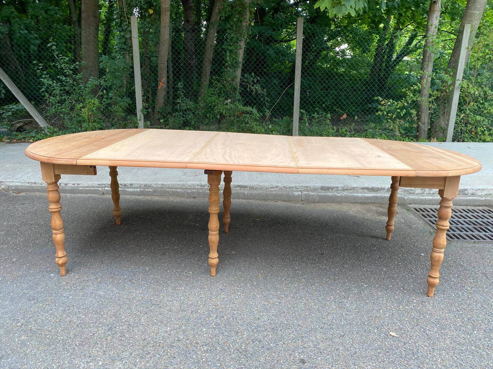 Table à manger ronde extensible à volets Louis Philippe XXème rénovée 260cm