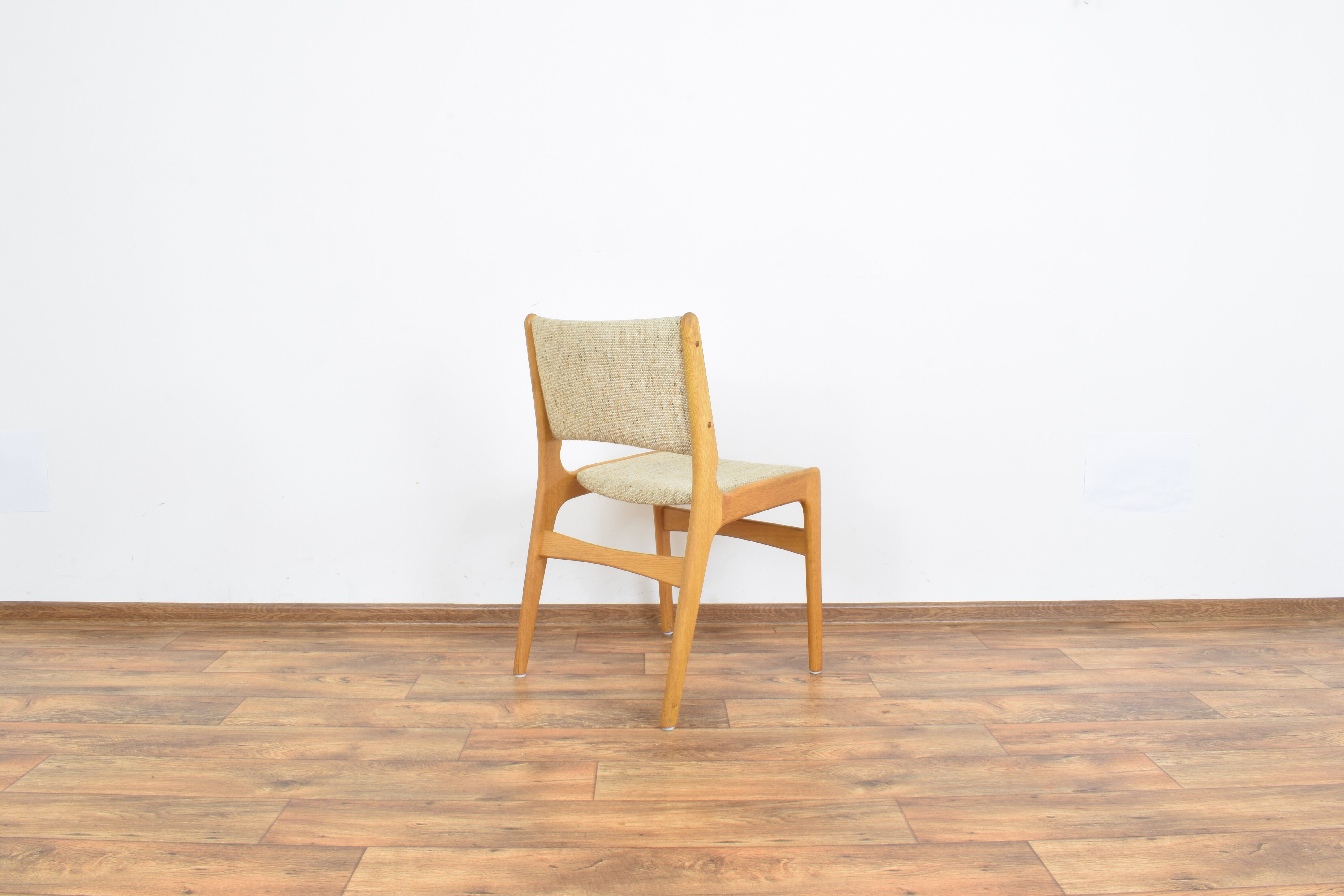 Chaises de salle à manger danoises du milieu du siècle par E. Buch, années 1960, ensemble de 4
