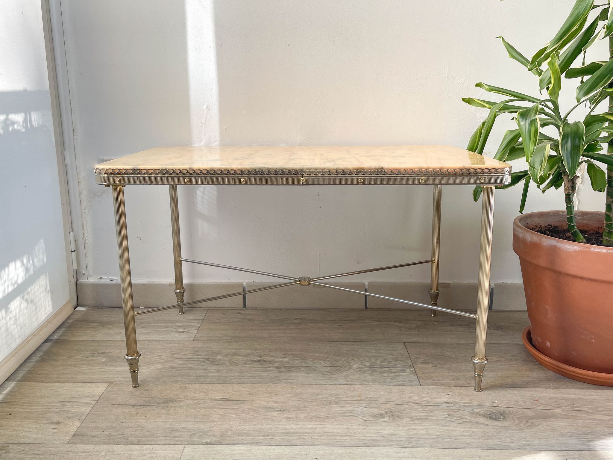 Table basse en marbre et bronze style Néoclassique