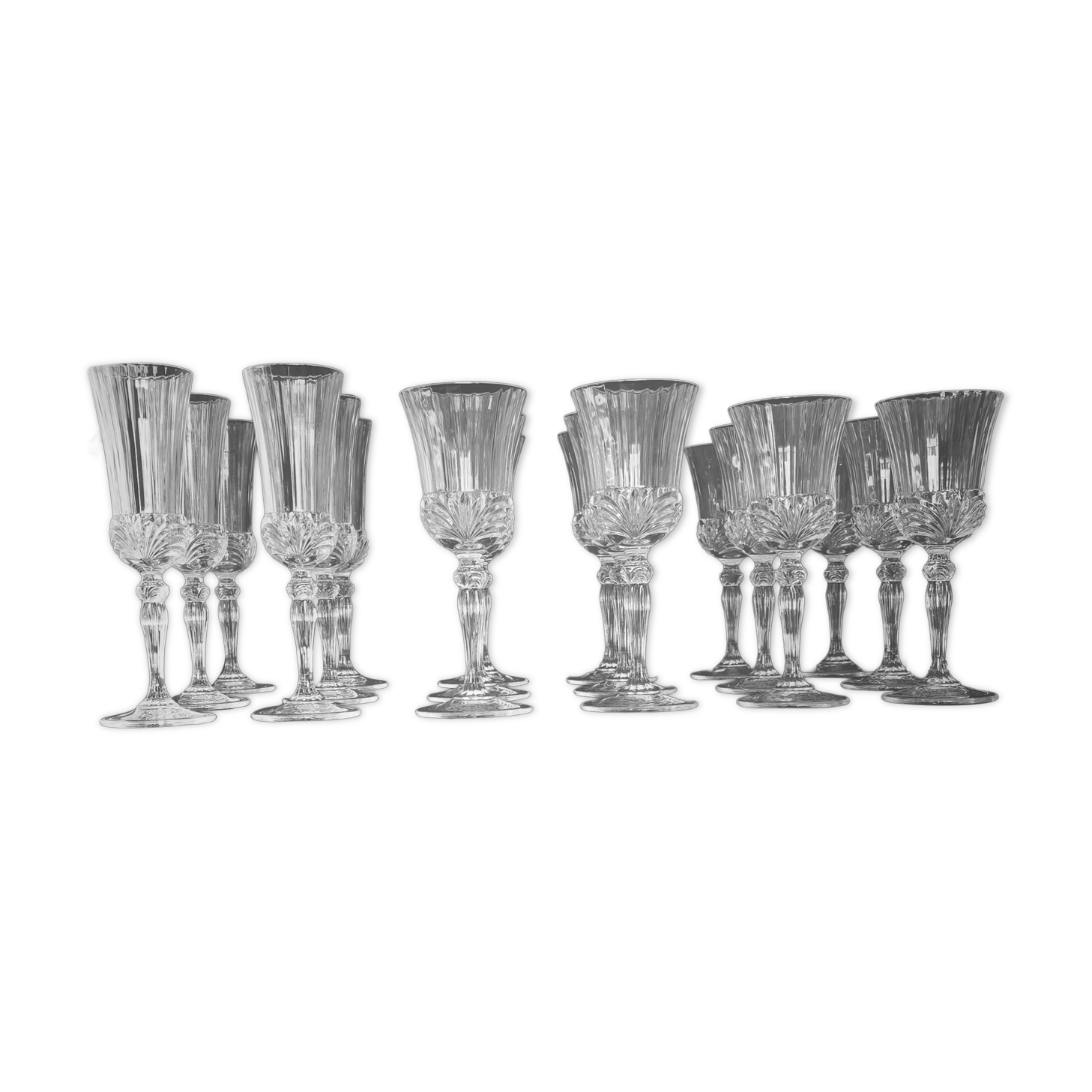 Exclusive lot of 18 authentic Lorraine Paris crystal glasses (+24%)