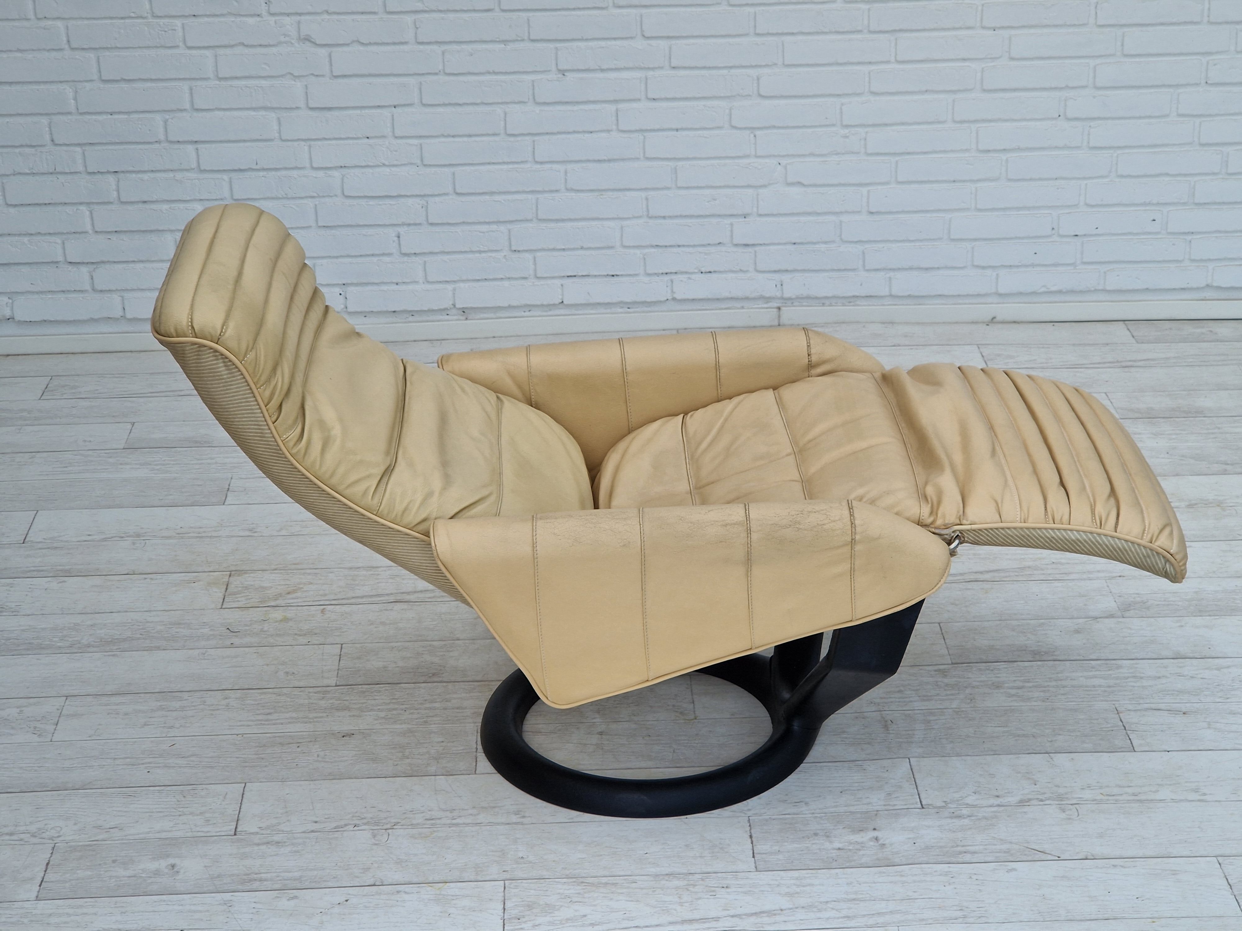 1980s, Danish design by Steen Ostergård for Bramin Møbler. "Action Recliner" relax chair.