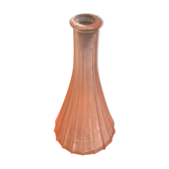 Small pink glass soliflore