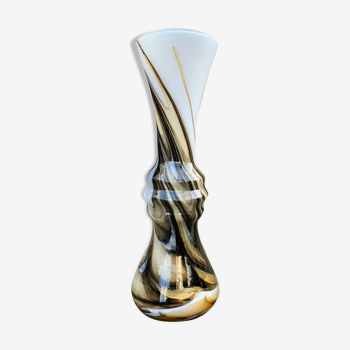 Vase en verre marbré