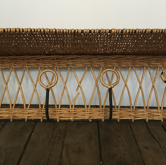 Wall-mounted coat rack
