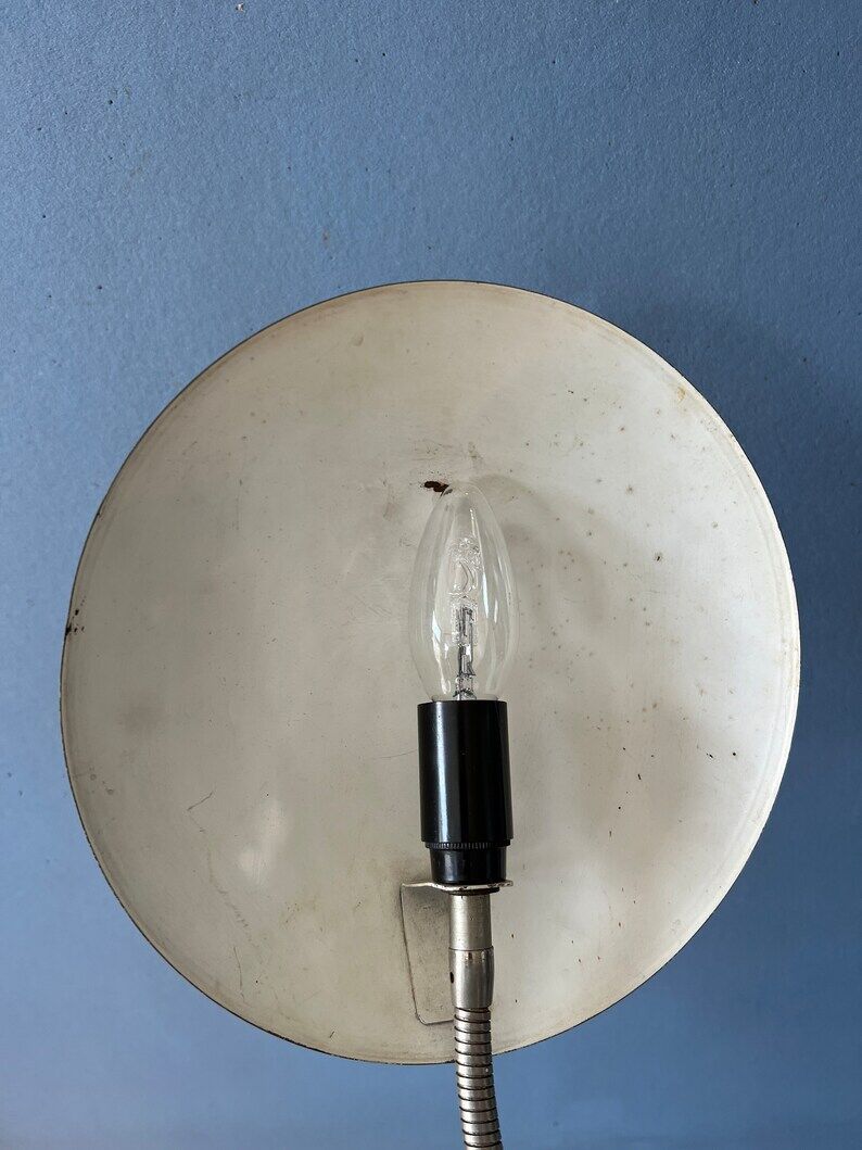 Black metal desk lamp