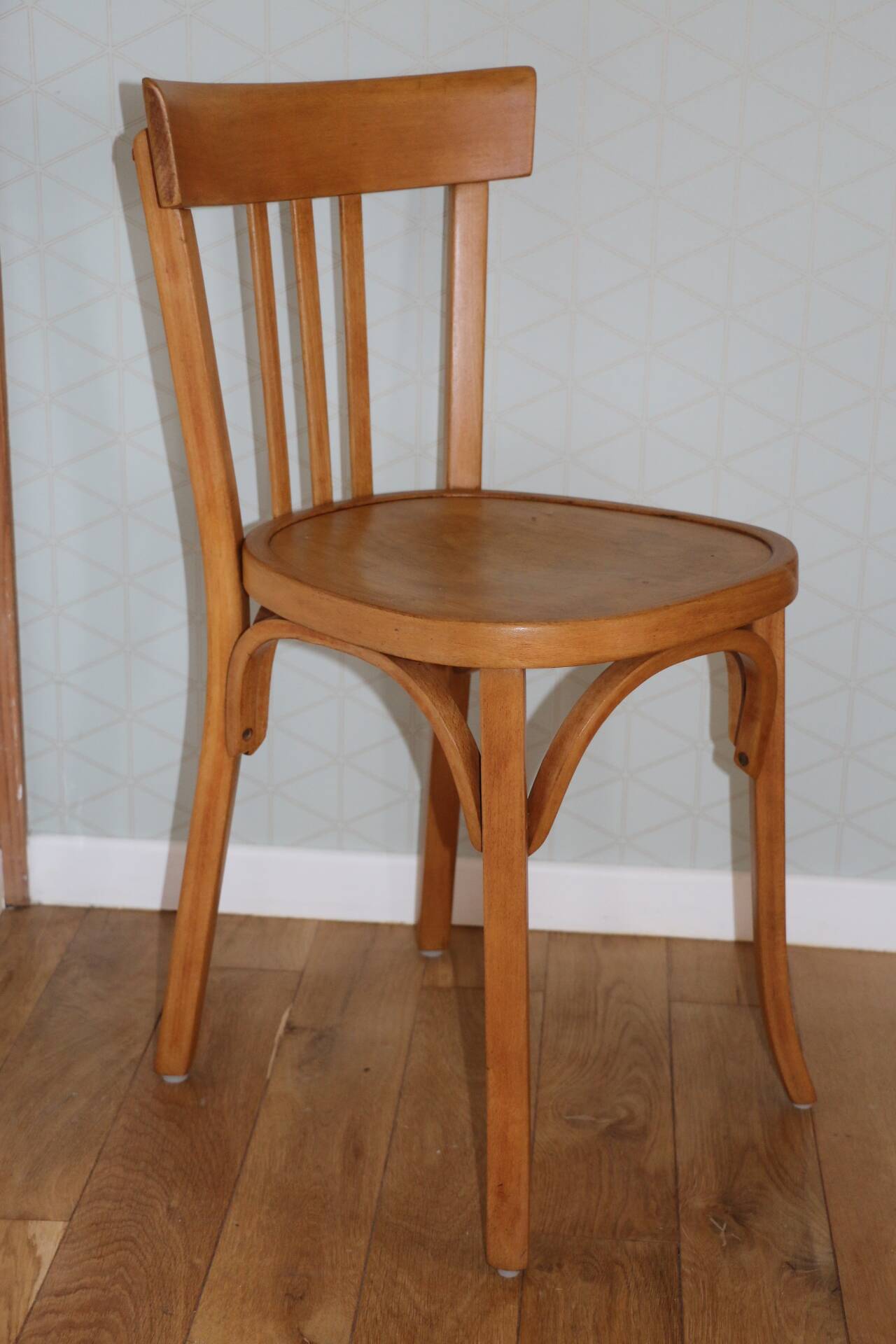 Set of 4 Baumann N°26 light beech chairs