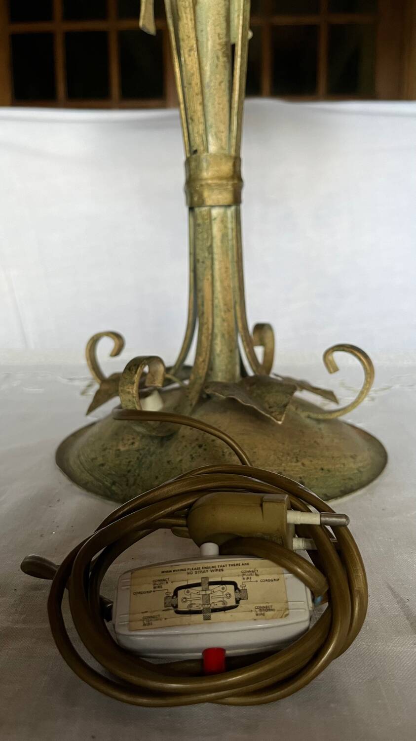 Vintage metal/glass mushroom table lamp