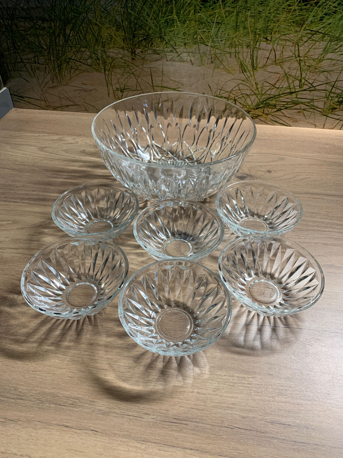Fruit salad service, salad bowl and 6 glass ramekins