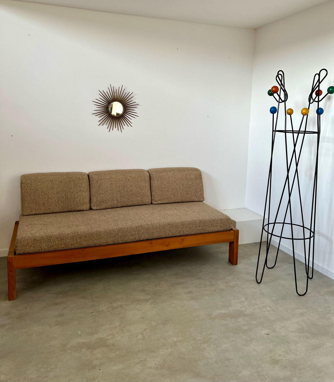 Wooden sofa design Regain France vintage 60s