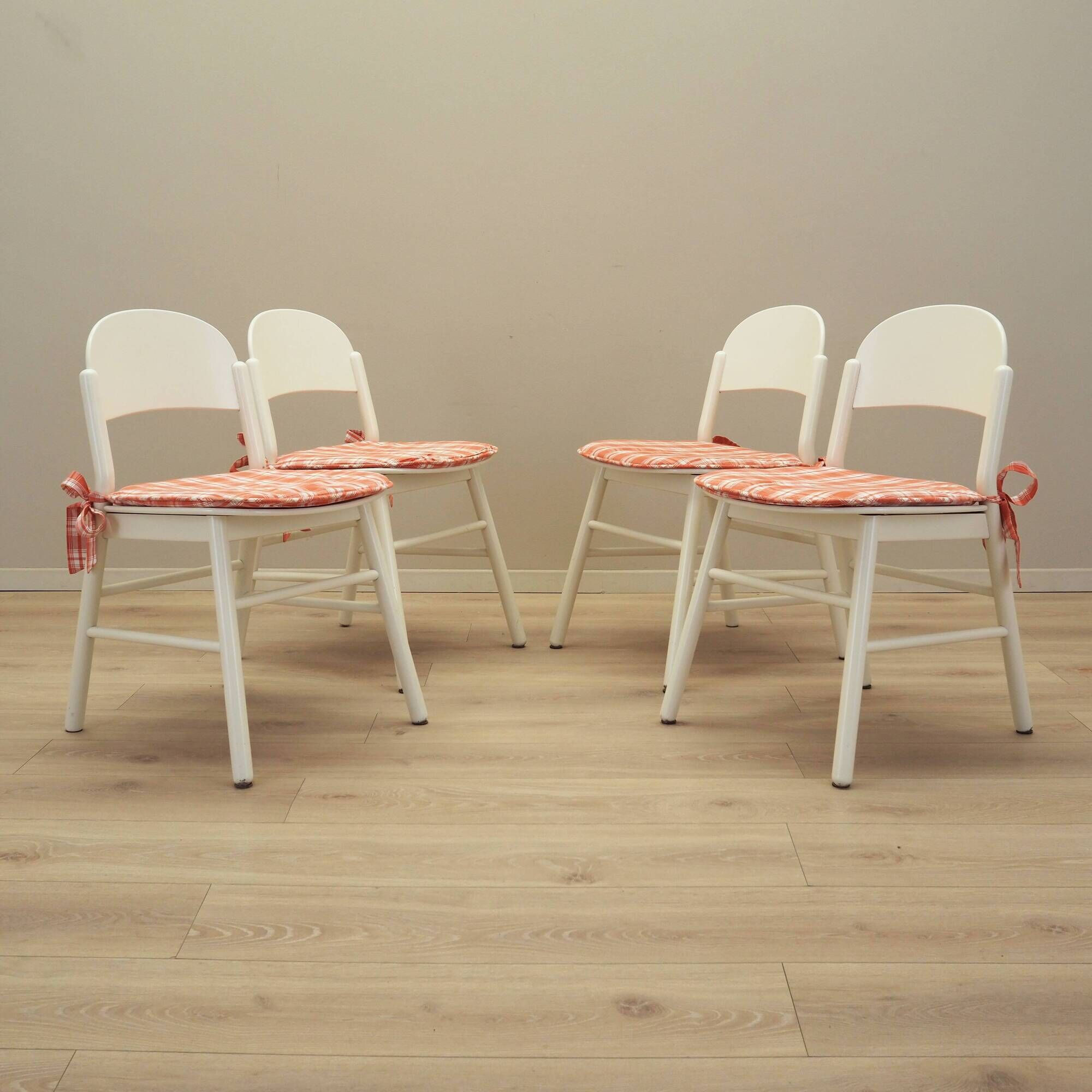 Set of four beech chairs, Italian design, 1970s, production: Italy