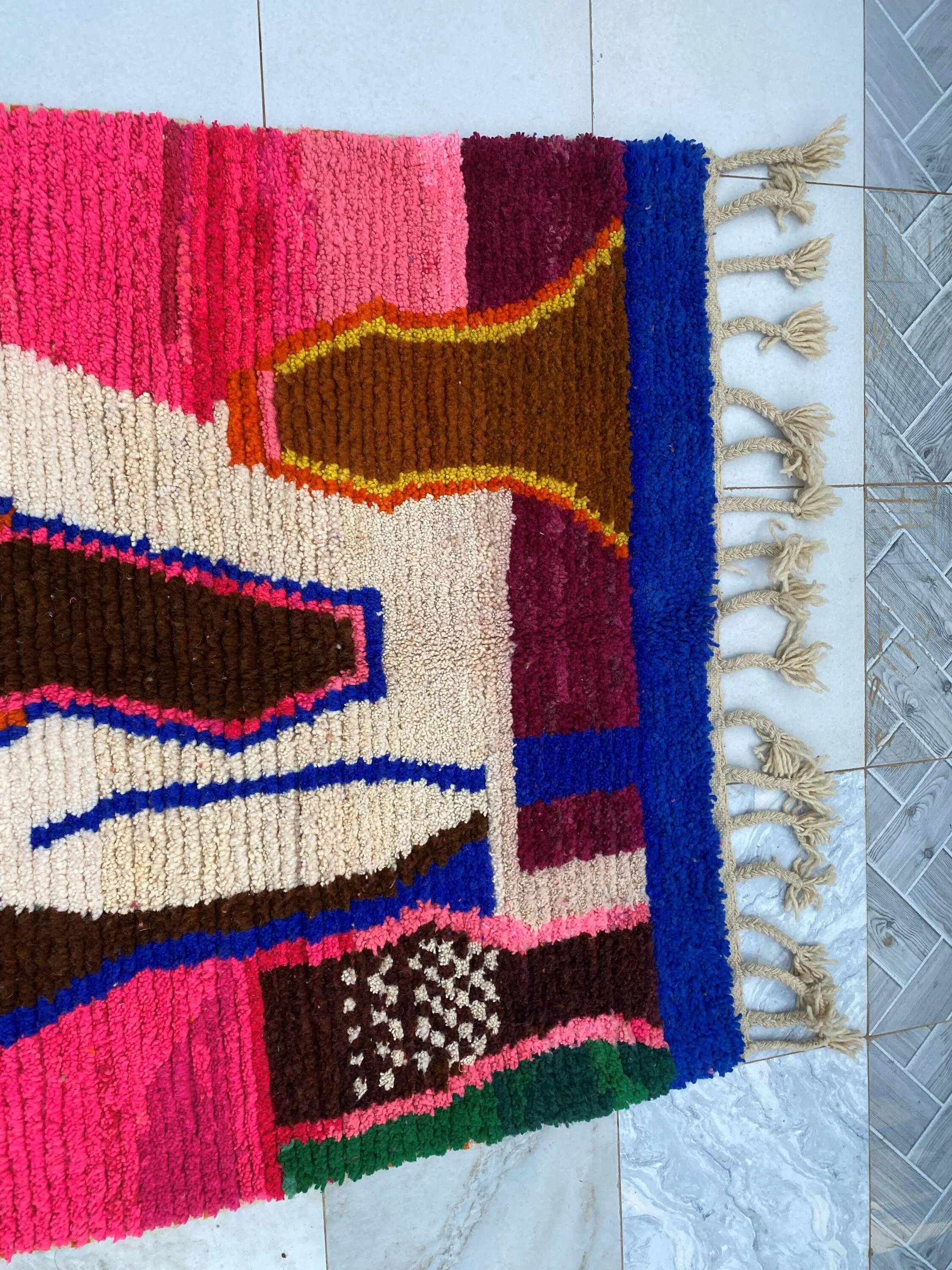 Handmade traditional carpet 250cm x 150cm Moroccan