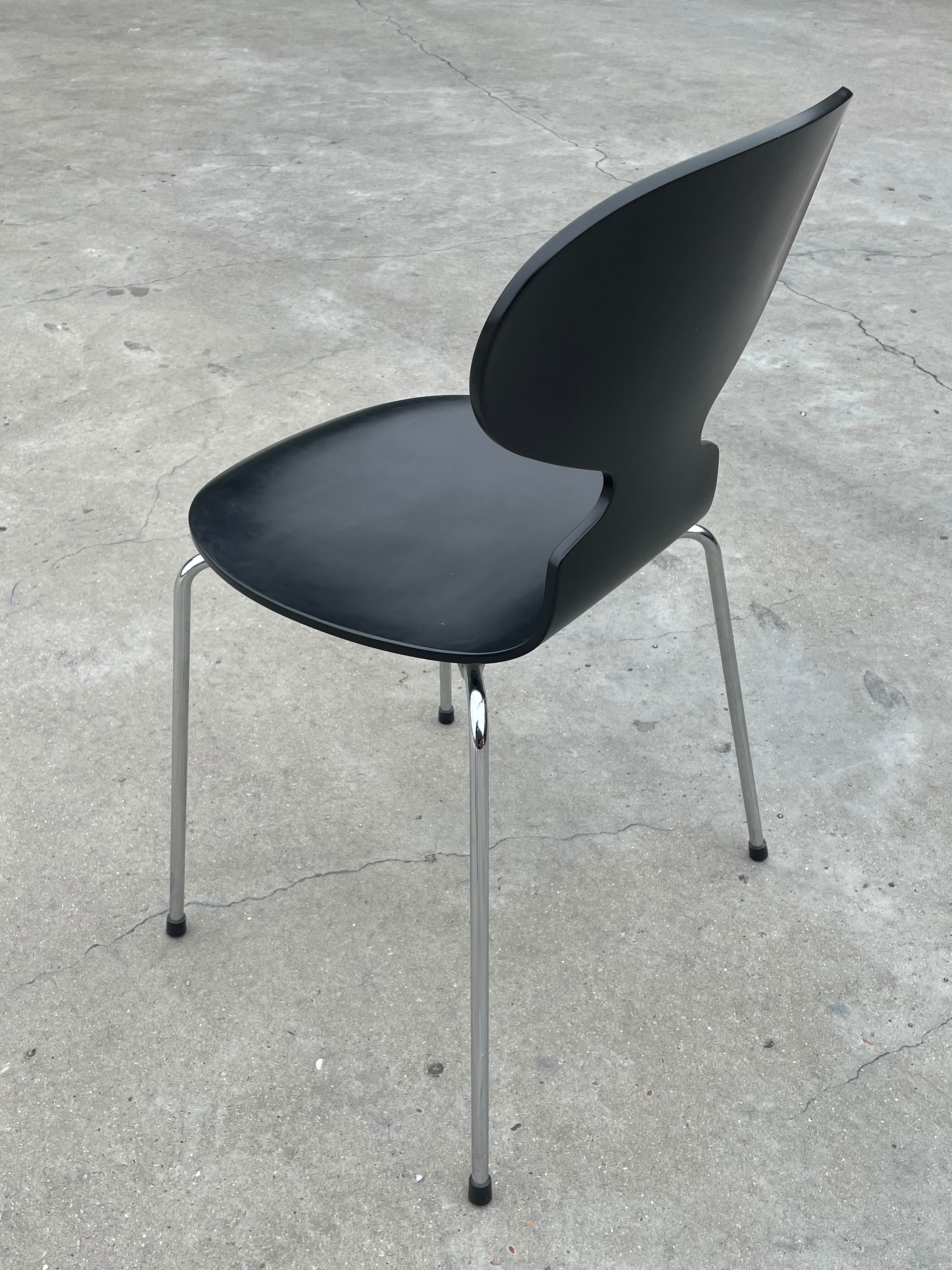 Arne Jacobsen - Fritz Hansen, Chair Model Ant in black