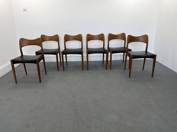 Ensemble de 6 chaises à repas modèle 71 en teck par Niels O Møller pour JL Møllers 1950