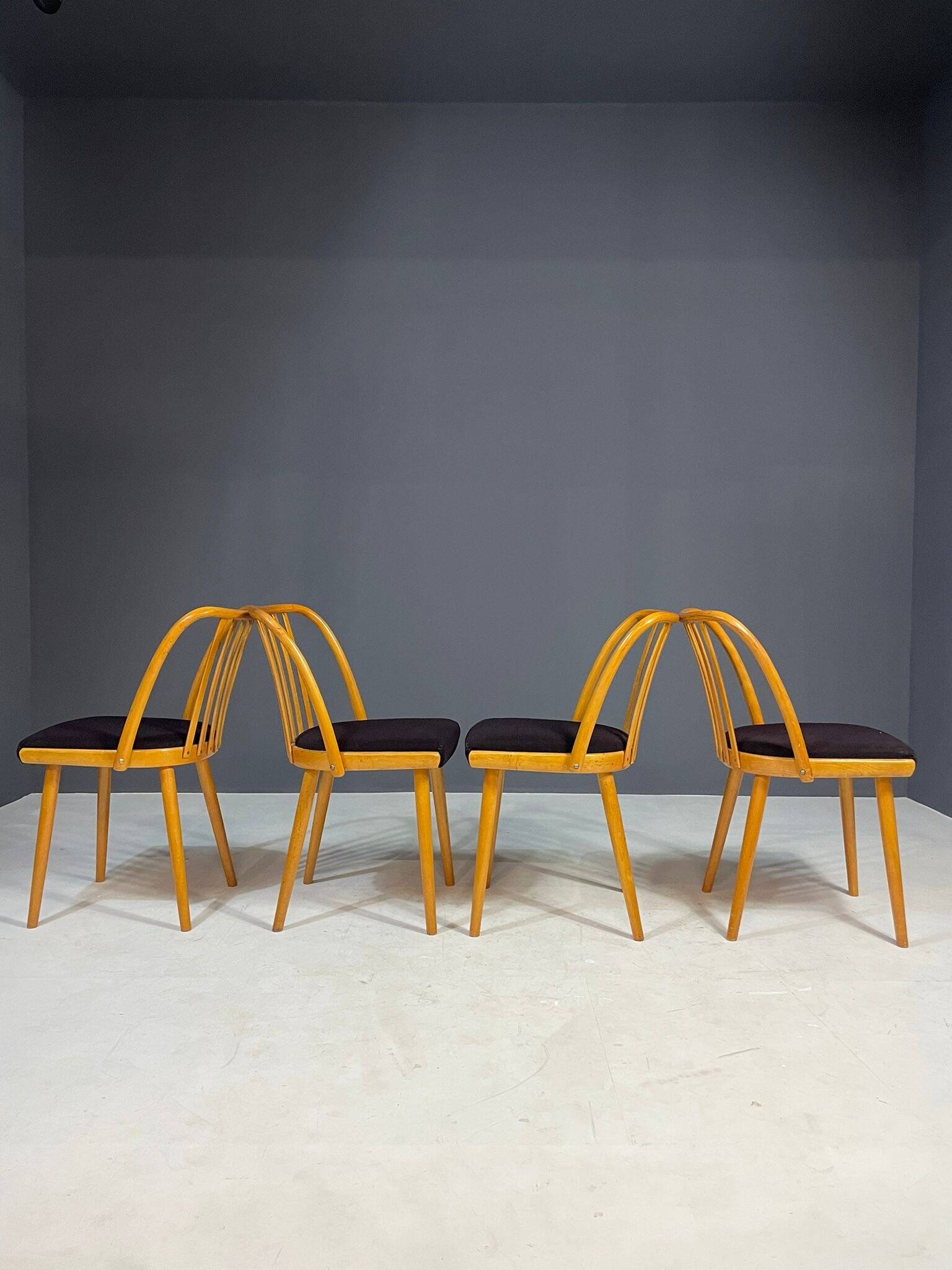 Ensemble de chaises à repas par Antonín Šuman, Tchécoslovaquie, 1970