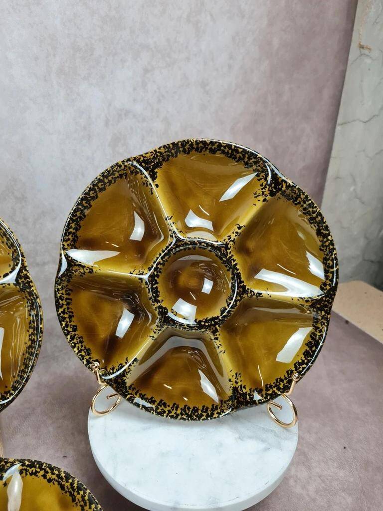 Set of 8 Gien oyster plates, magnificent vintage service.