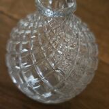 Carafe ou soliflore en verre taillé