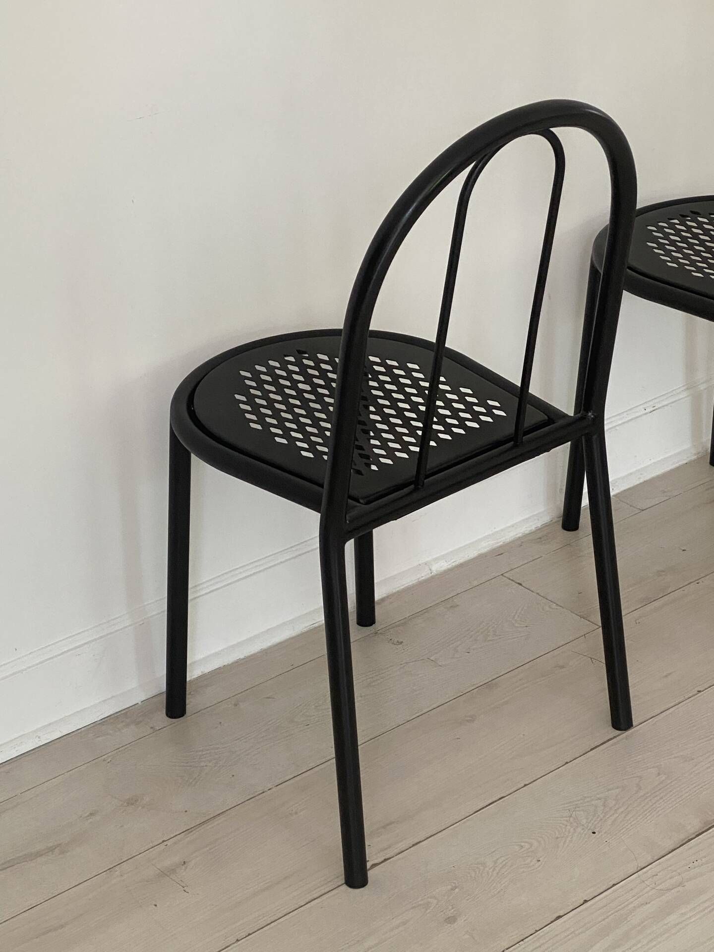 Lot of 2 Robert Mallet-Stevens chairs