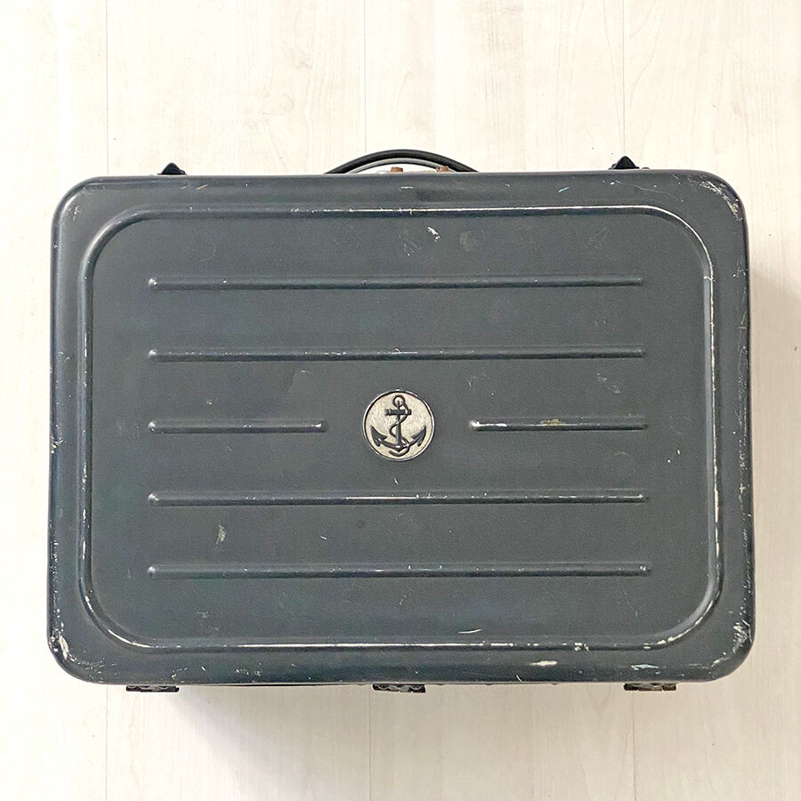 Valise métallique de matelot de la marine nationale