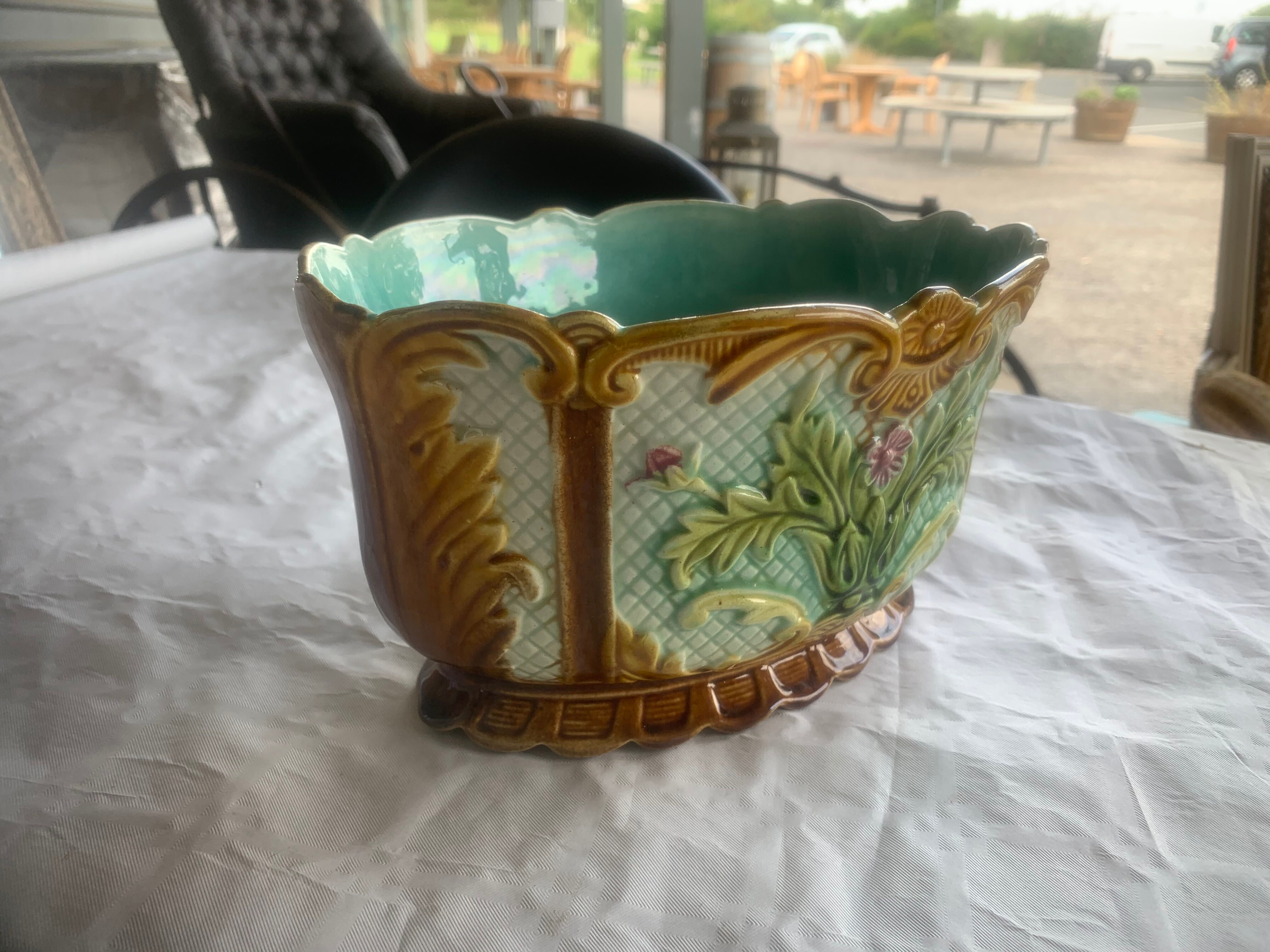 Onnaing planter in dabbling