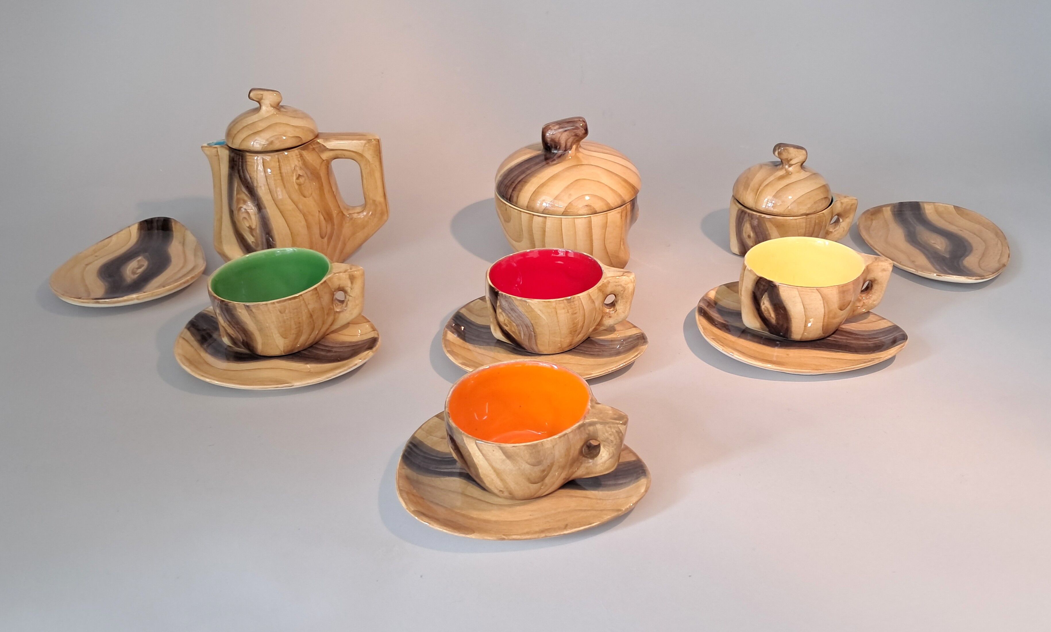13-piece coffee service in faux wood Granjean Vallauris 1960.