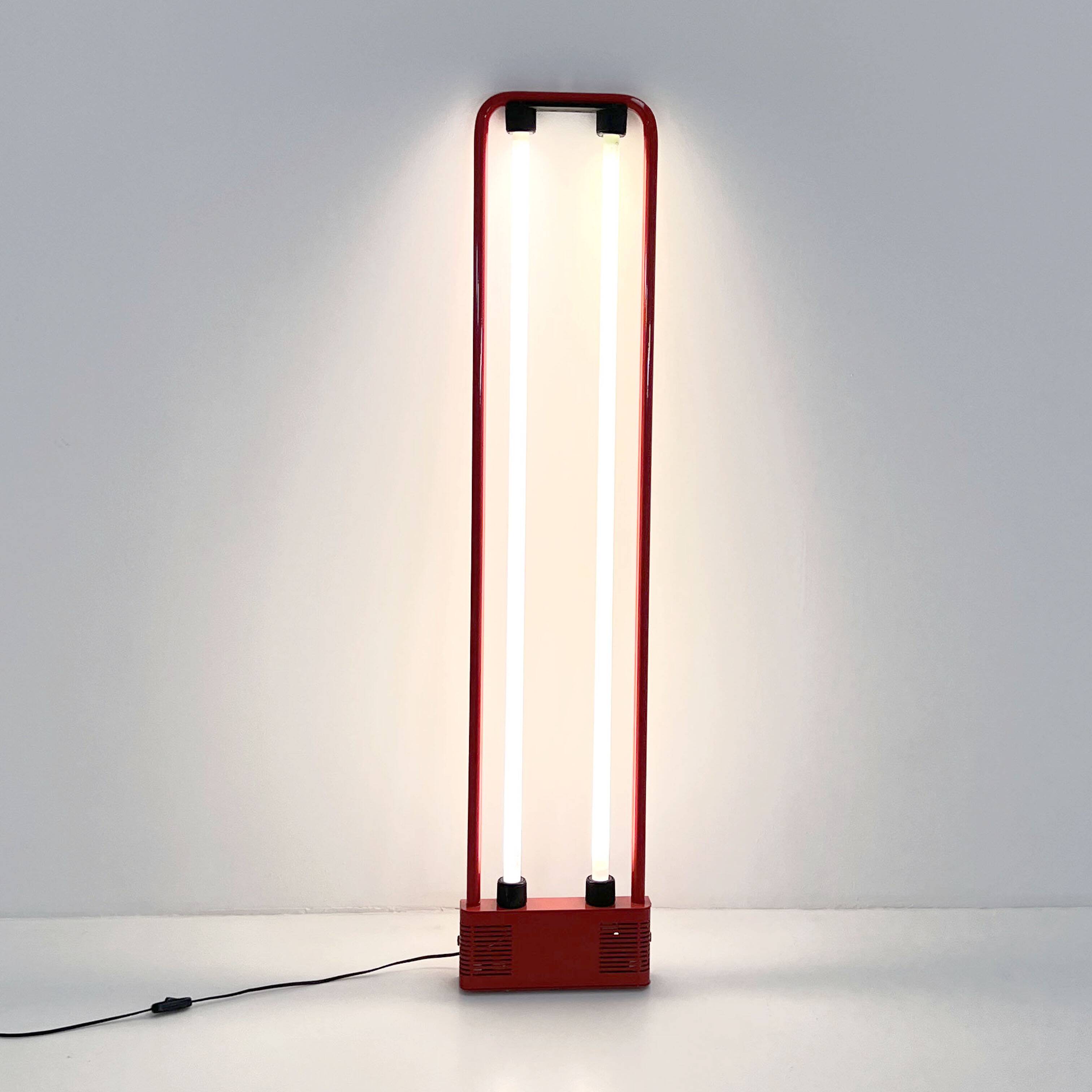 Lampadaire rouge par Gian N. Gigante pour Zerbetto, 1980