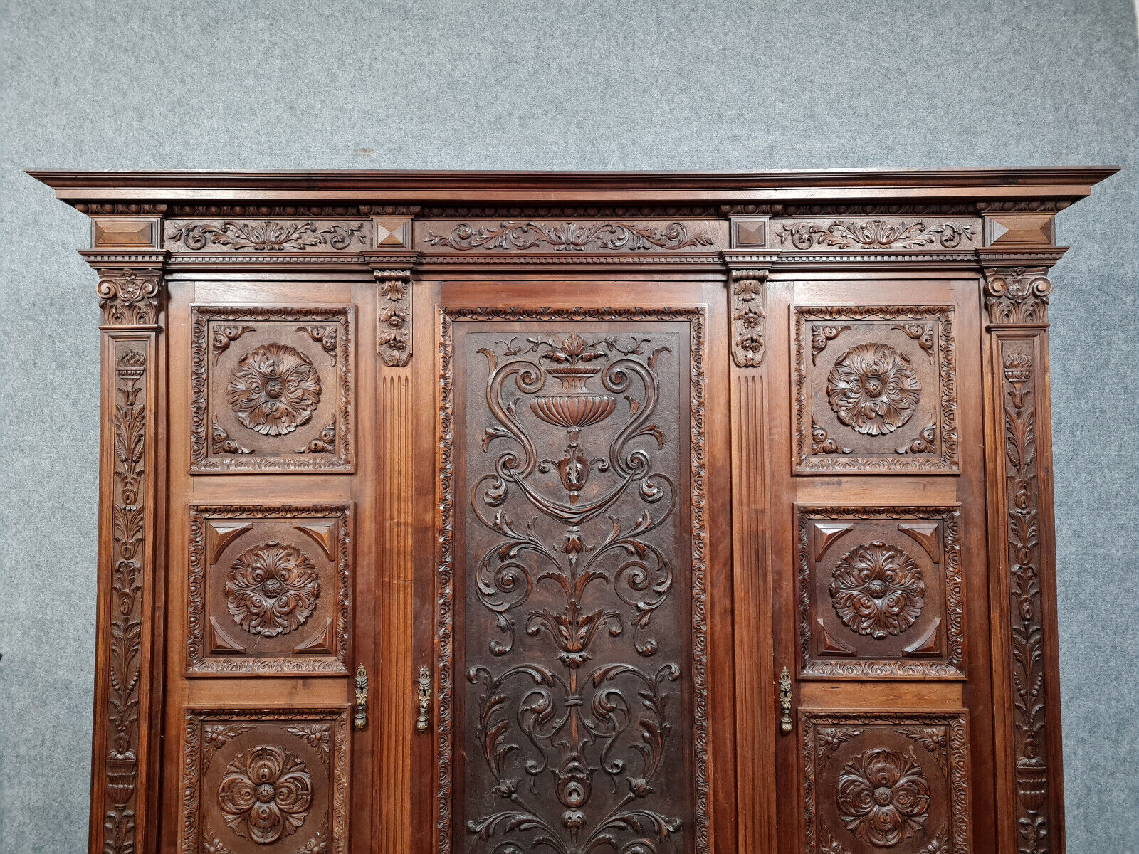 Renaissance style wardrobe in solid walnut circa 1850-1880