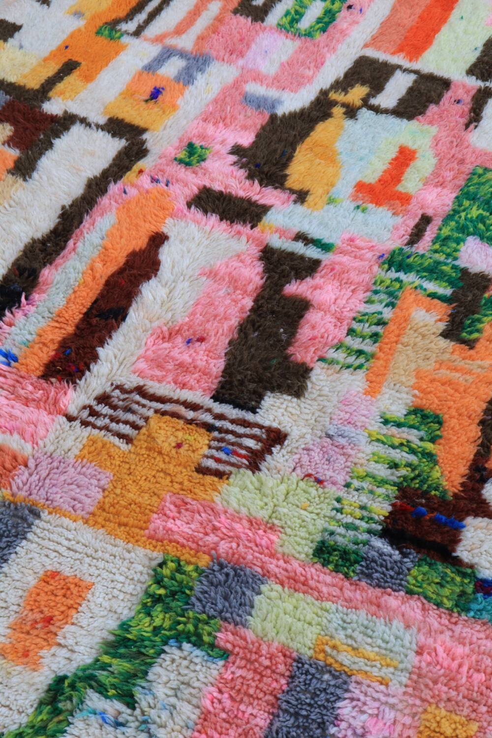 Modern multicolor boujad berber moroccan rug