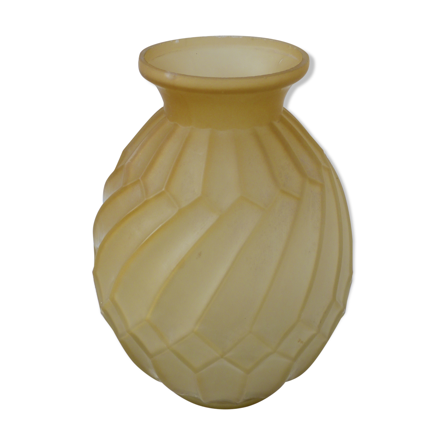 Vase Art Deco en verre pressé moulé jaune, 1920