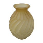 Vase Art Deco en verre pressé moulé jaune, 1920