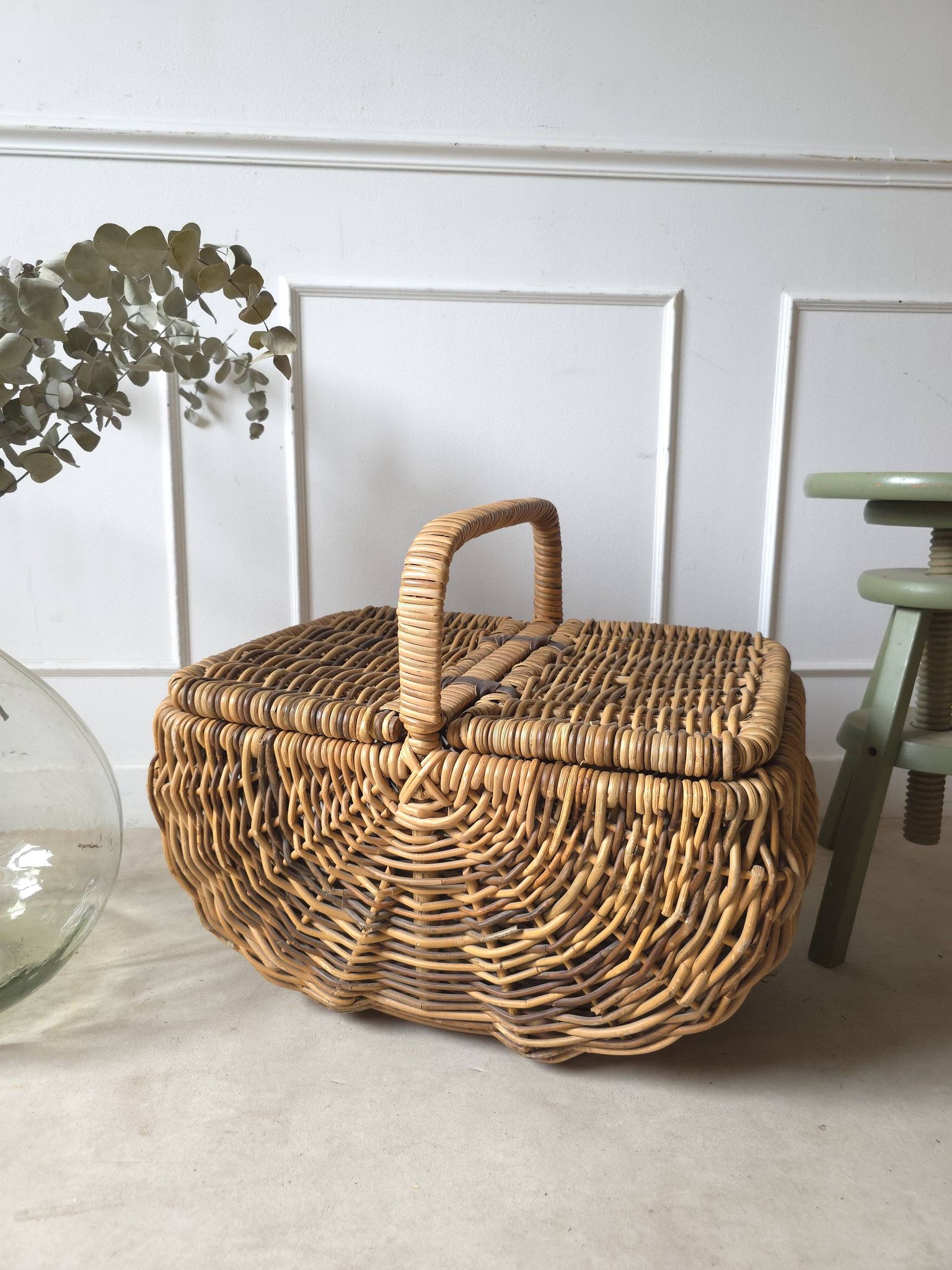 Picnic basket