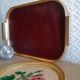 Plateau rectangulaire simili cuir bordeaux et métal doré vintage