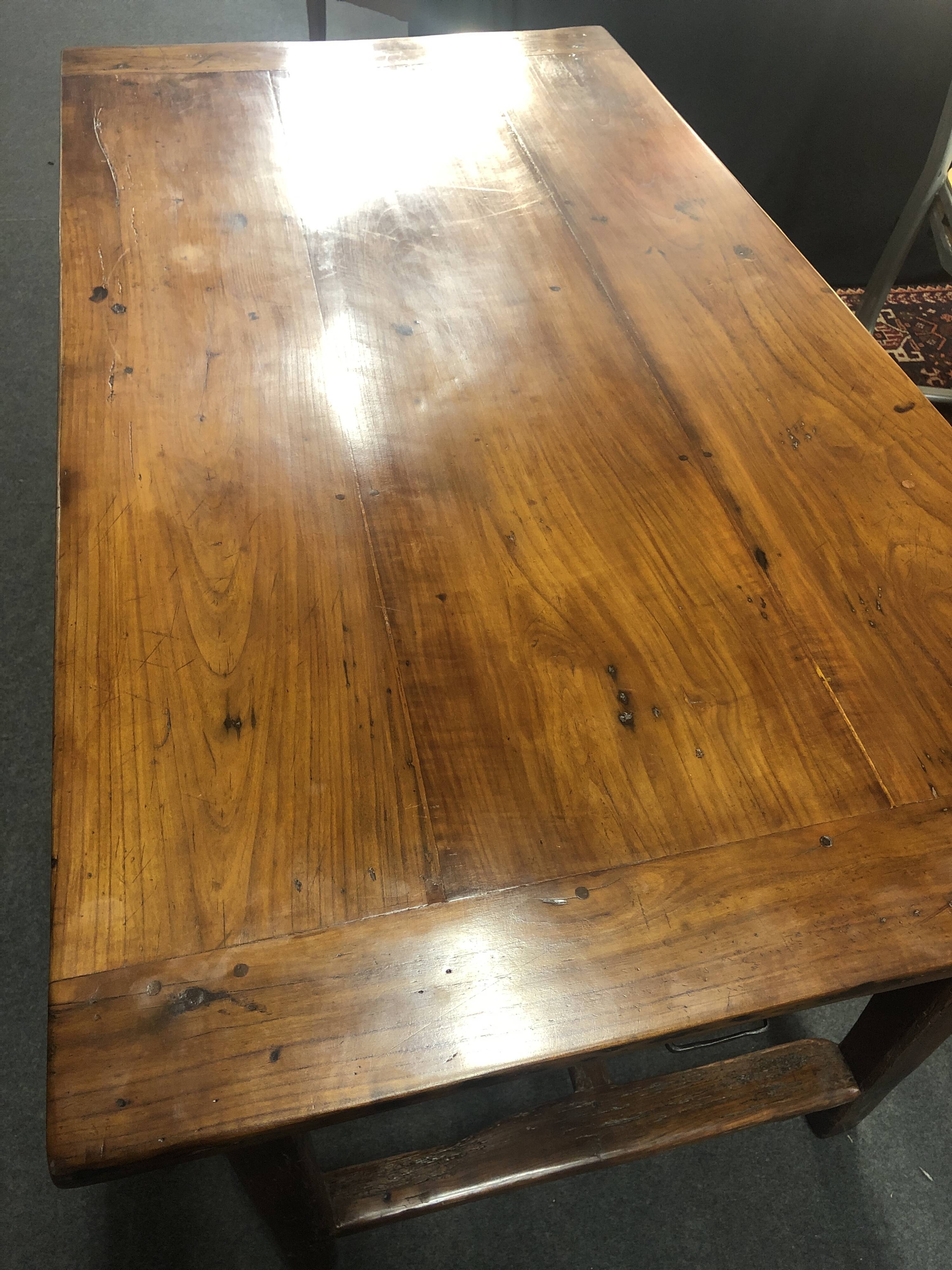 Farm table