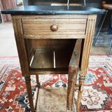 Table de chevet ancienne en bois avec plateau en marbre