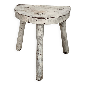 Milking stool, tripod stool