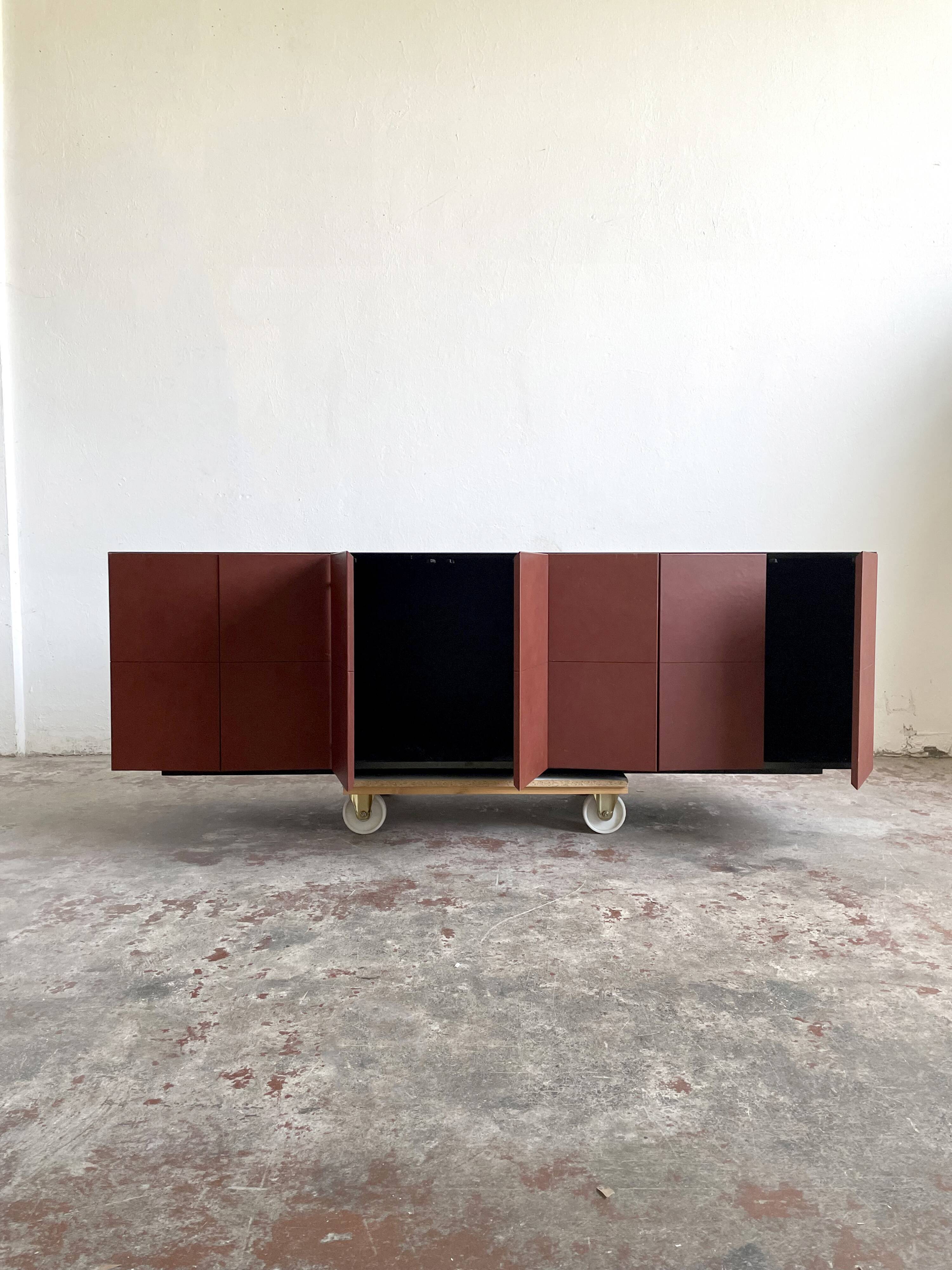 Enfilade par Lella & Massimo Vignelli pour Poltrona Frau, Italie années 1990