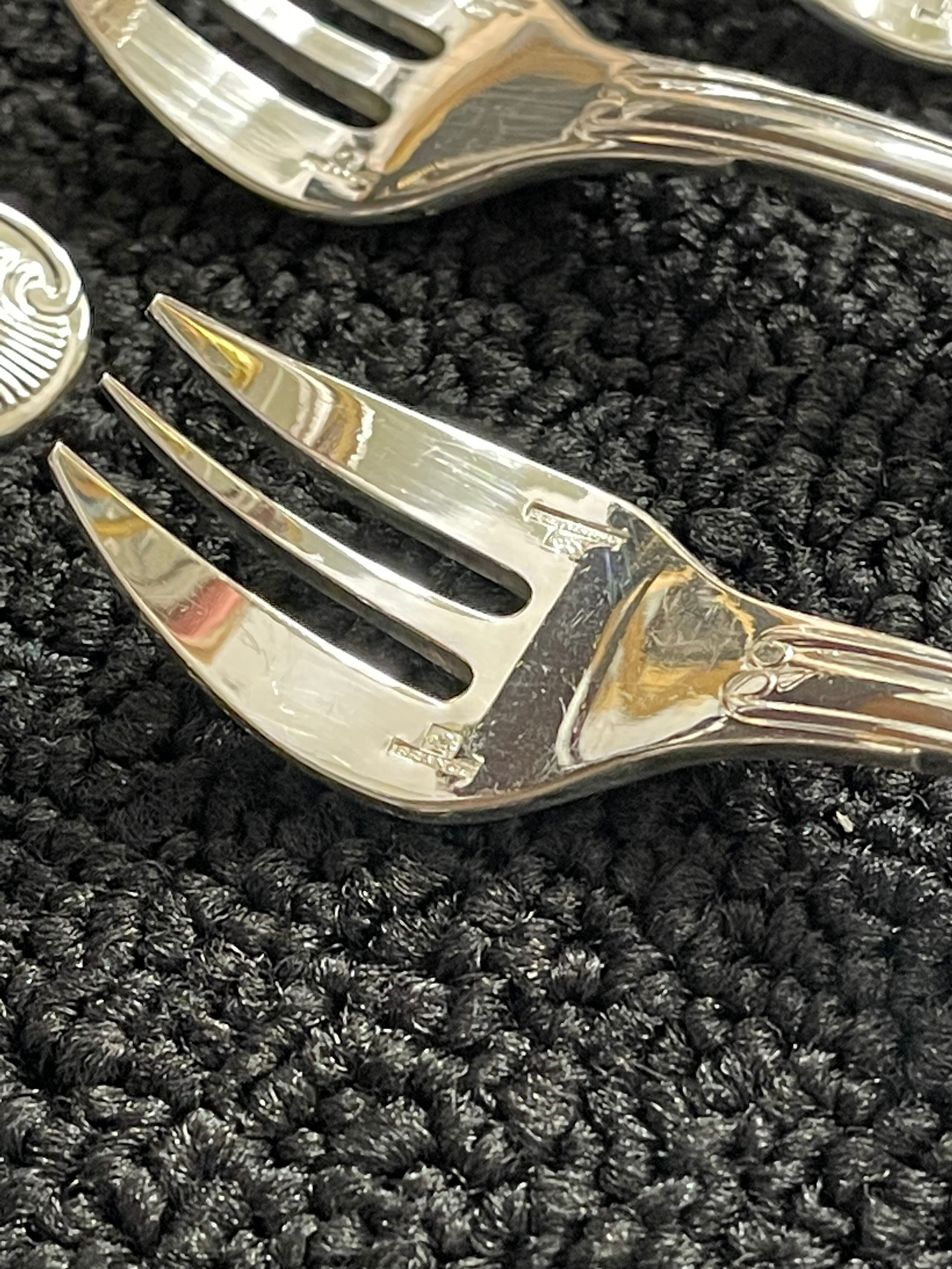 Christofle vendome 12 oyster forks silver metal