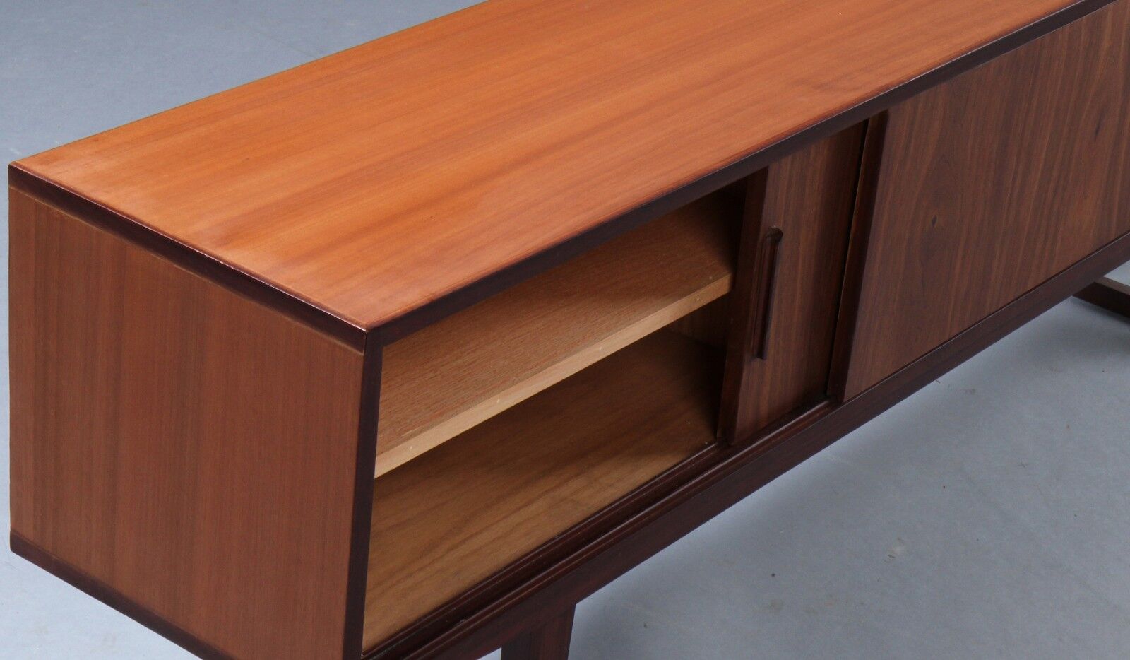 Enfilade scandinave des années 60-70