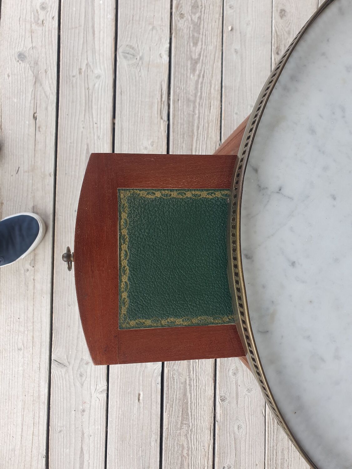 Hot water bottle table