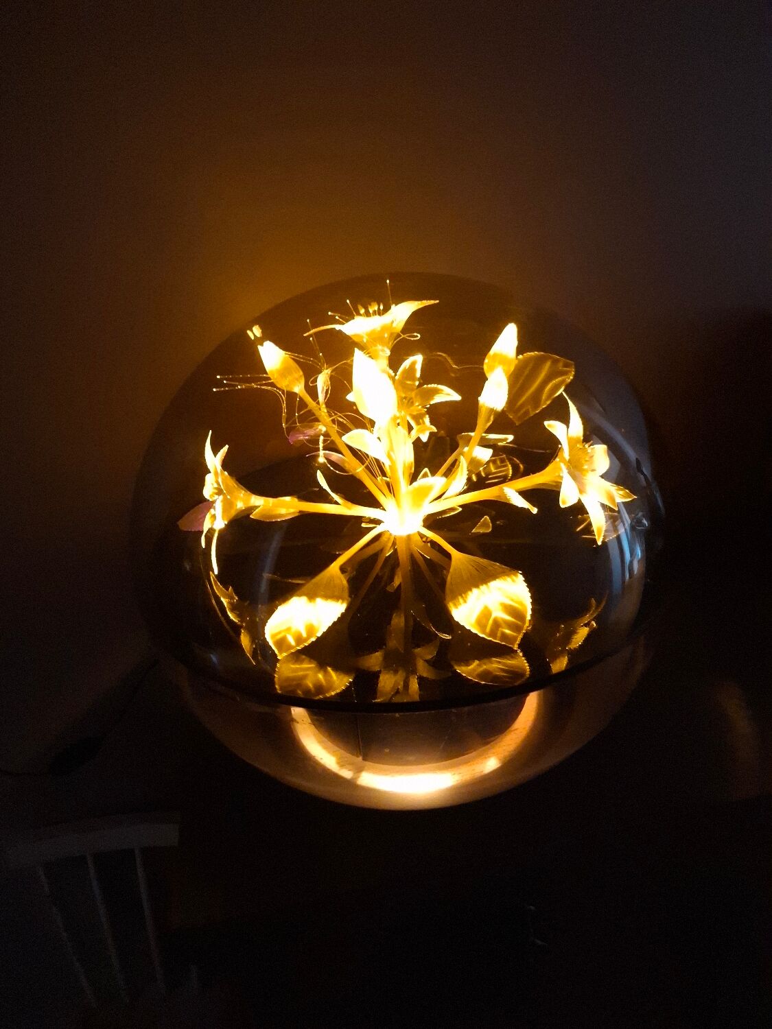 Vintage 1970s space age lamp