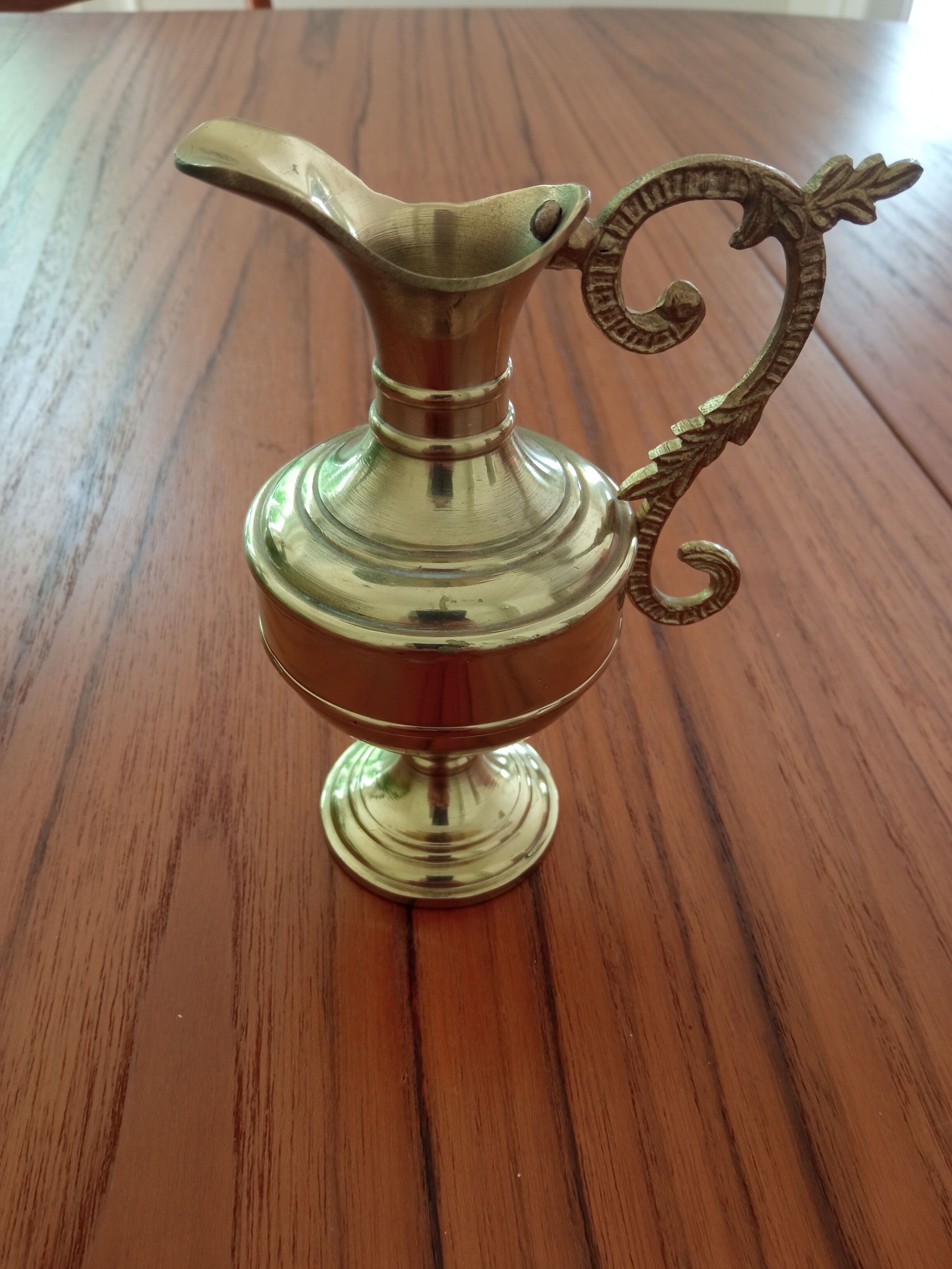 Golden ewer