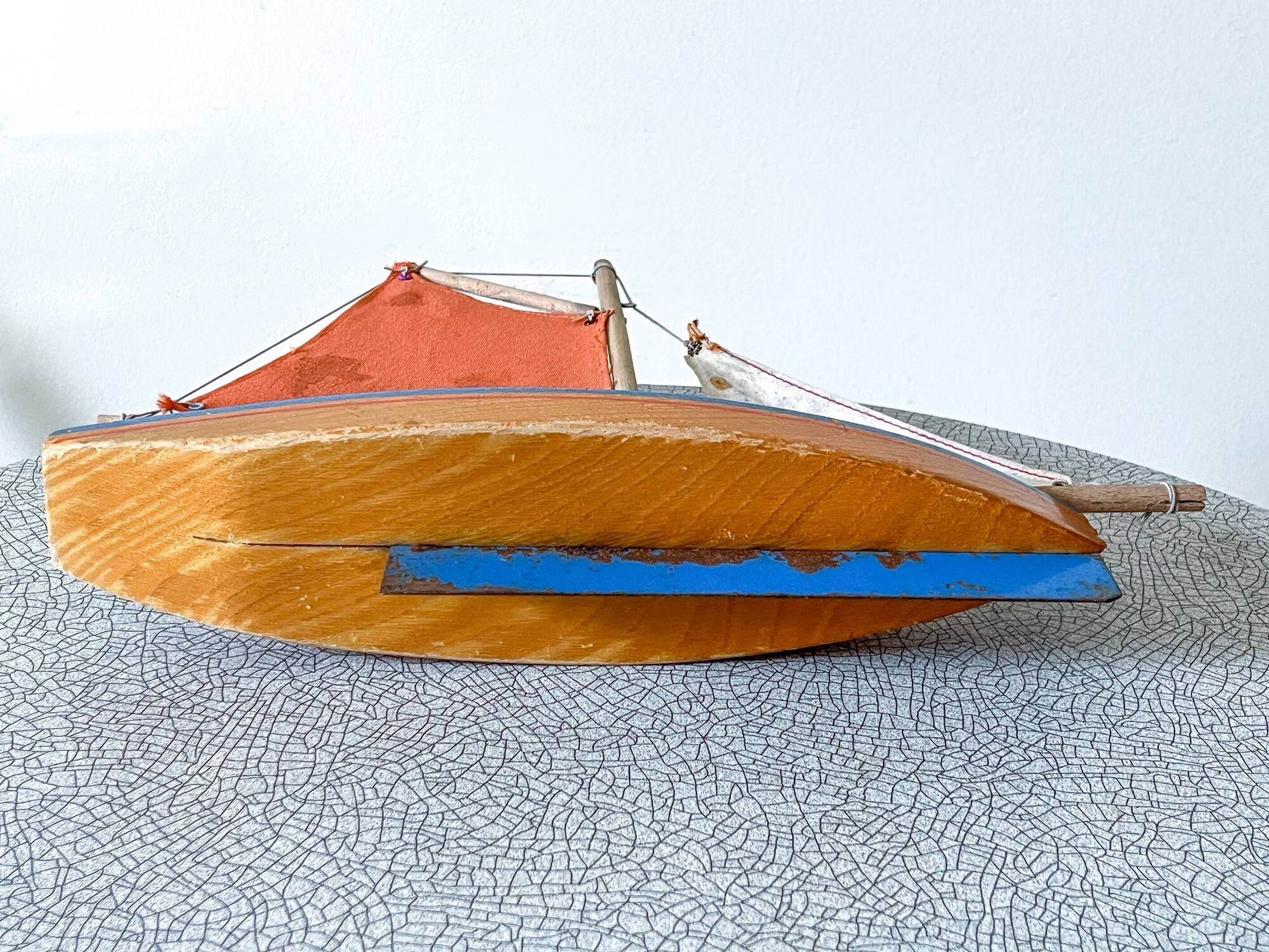 Giraud Sauveur brand half-deep hull basin sailing barque.